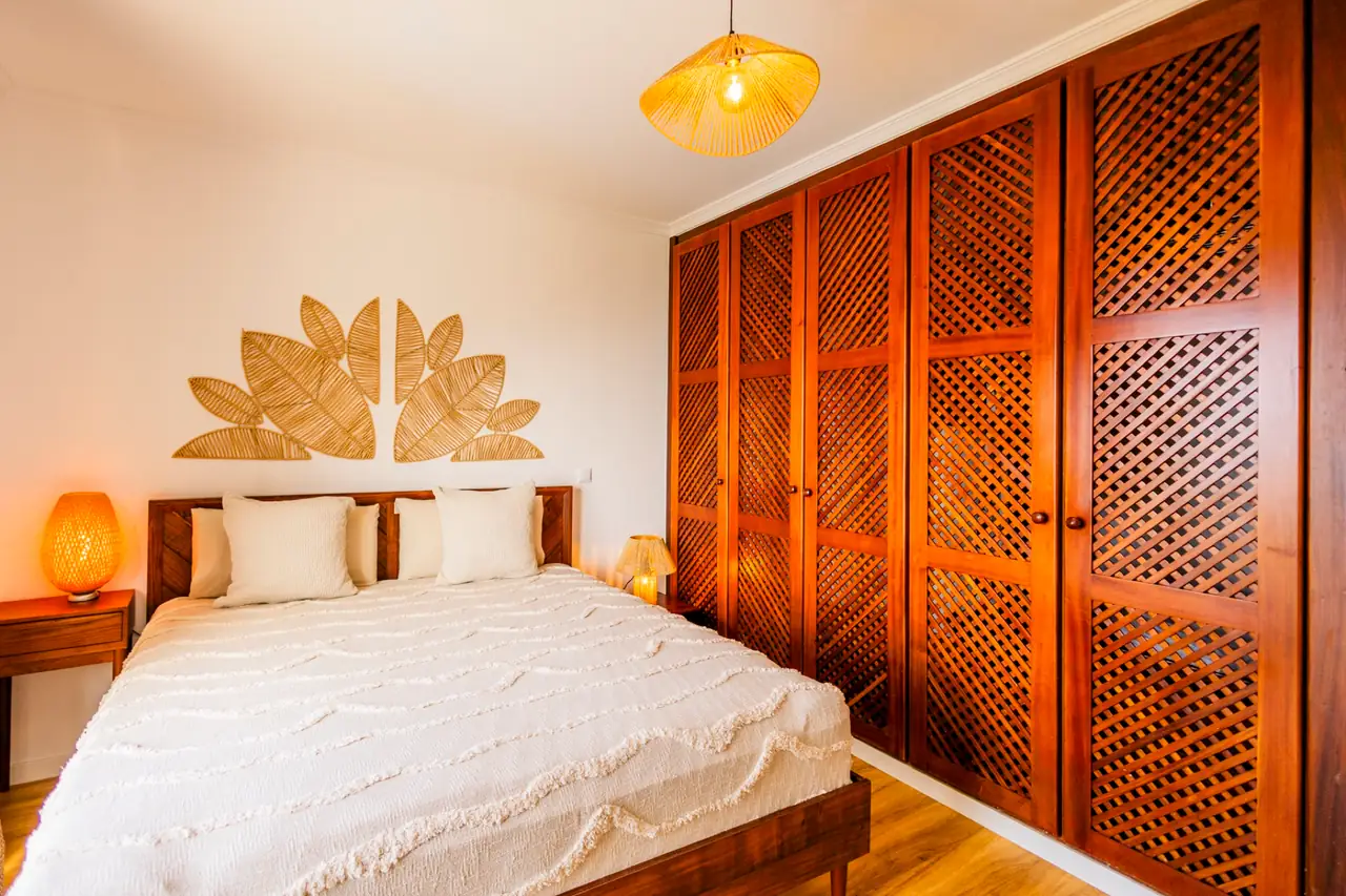 Ocean Bedroom with carved wooden wardrobe, Villa Crossdeira
